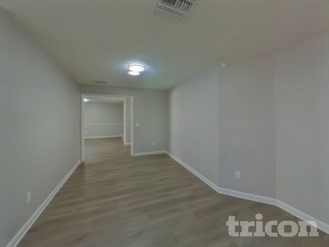 Photo - 4704 Foxshire Cir