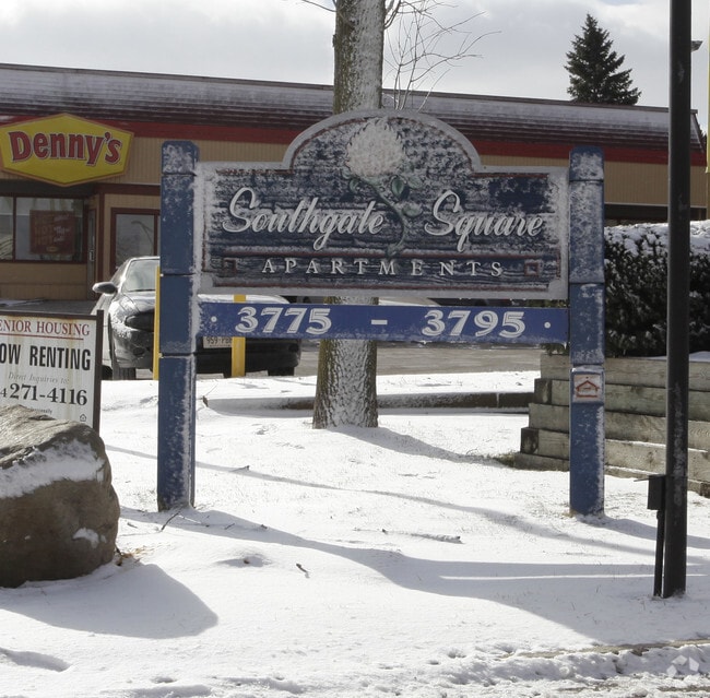 Photo - Southgate Square Apartments