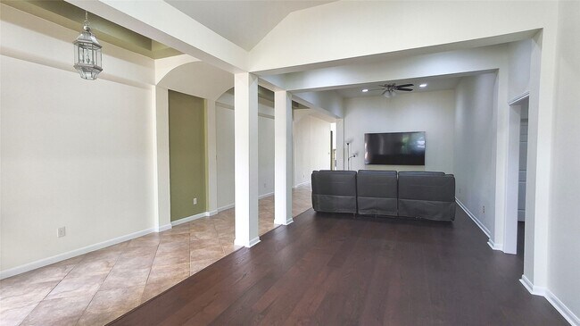 Photo - 10615 Cortland Ridge Ln
