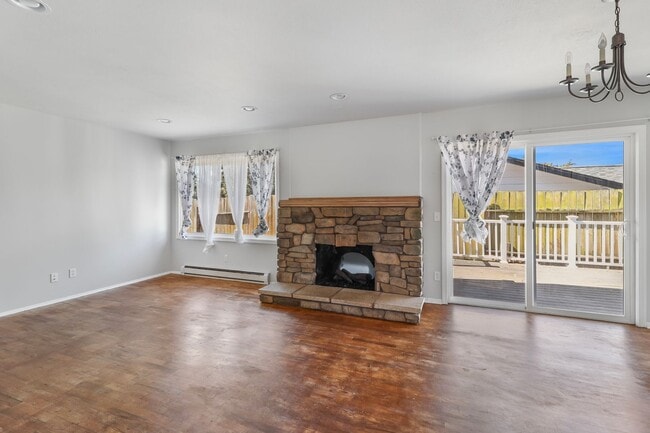 Photo - 3 Bed 1.5 Bath - Garage w/Storage - Pet Friendly w/Fenced Yard