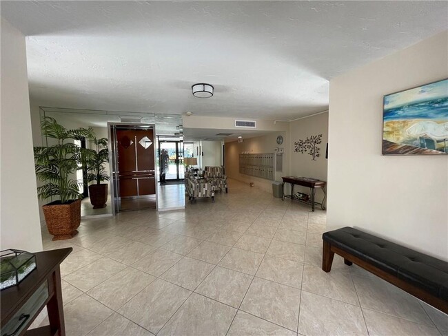 Photo - 3051 S Palm Aire Dr Condo Unit 305