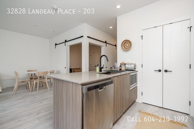 Photo - Court West Condo With 2 Parking Stalls! Unit 203