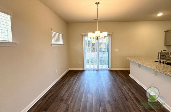 Photo - 26 English Ct