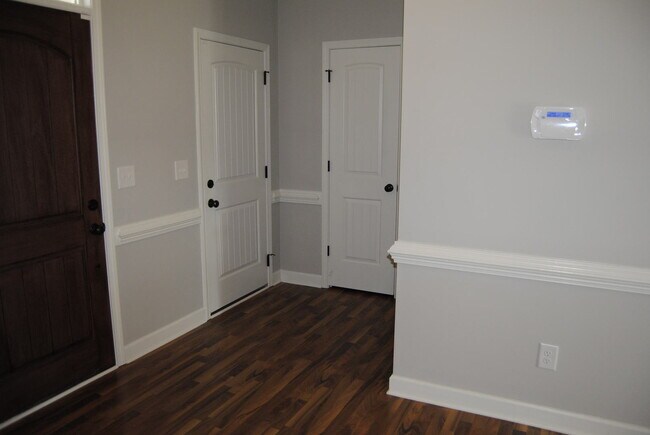 Photo - 102 Ingram Fields