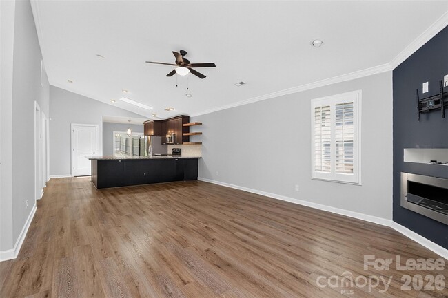 Photo - 1736 Parson St