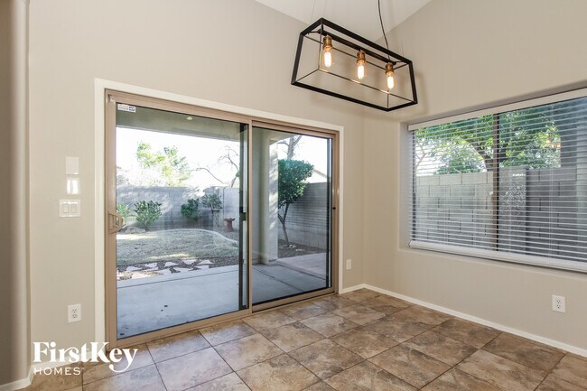 Photo - 14521 N 145th Dr