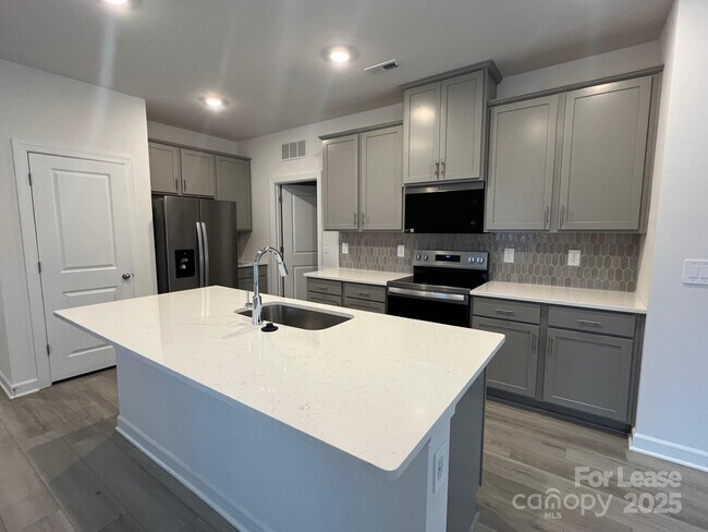 Photo - 1233 30th St Ln NE