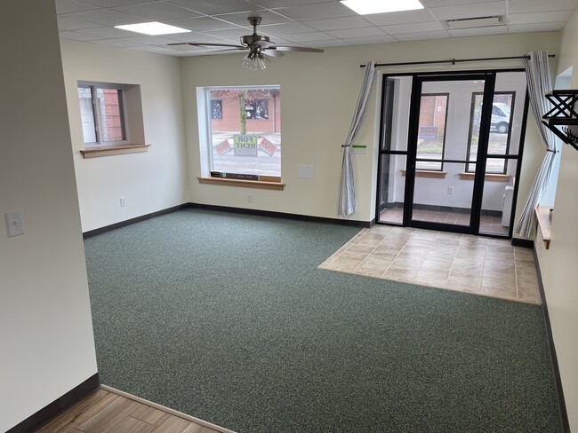 Photo - 80 Erie Ave Unidad Erie FCU