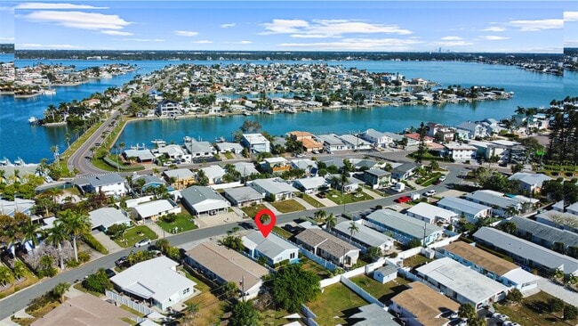 Photo - 11400 2nd St E Unidad A