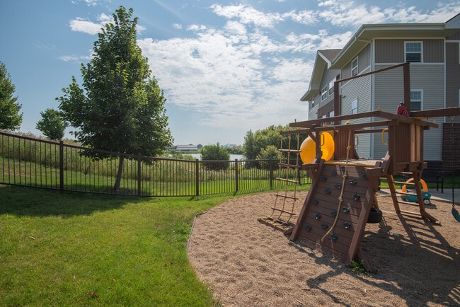 Photo - Ashland Place