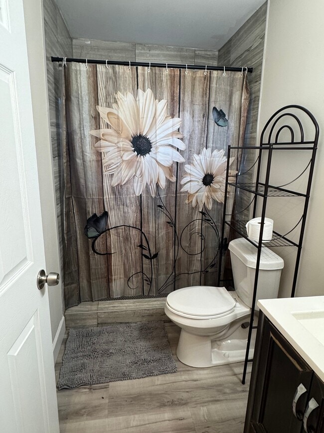 Photo - 1034 Ira St SW