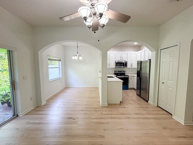 Photo - 10398 Park Commons Dr