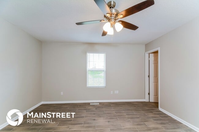 Photo - 508 Hunter Way