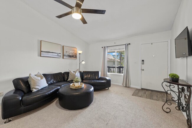 Photo - 6543 Chasewood Dr Unit G