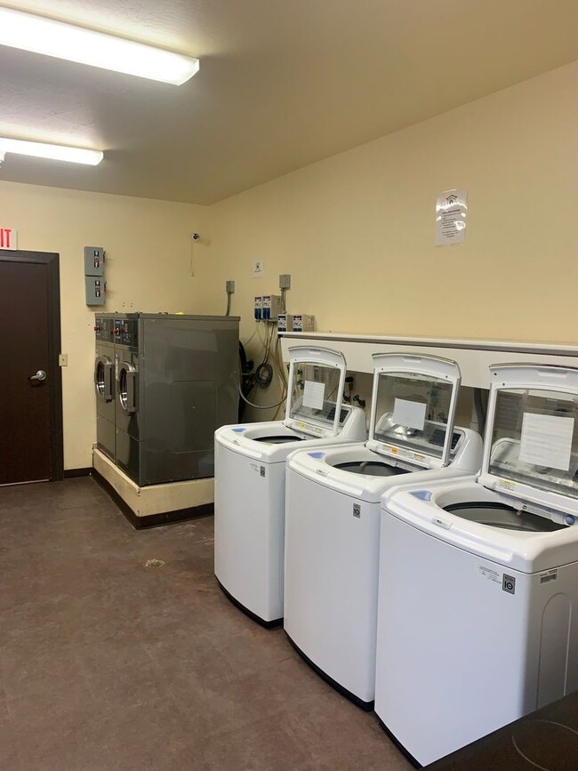 Photo - Bakken Lodge, LLC