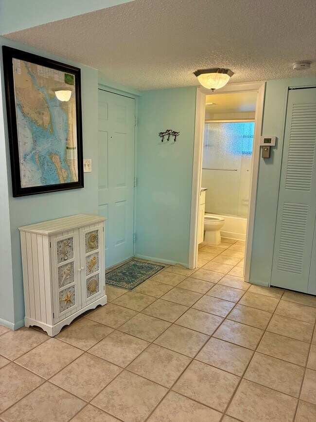 19505 Quesada Ave Unidad MM 203