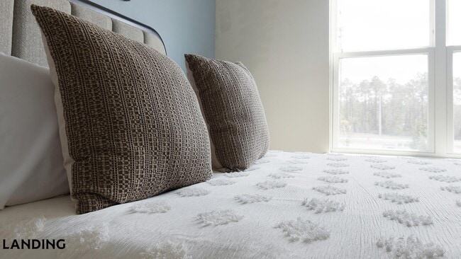 Photo - 65 Sentosa Dr Unidad 509-210