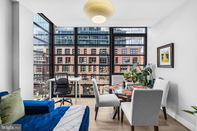 Photo - 1300 4th St SE Unit 303