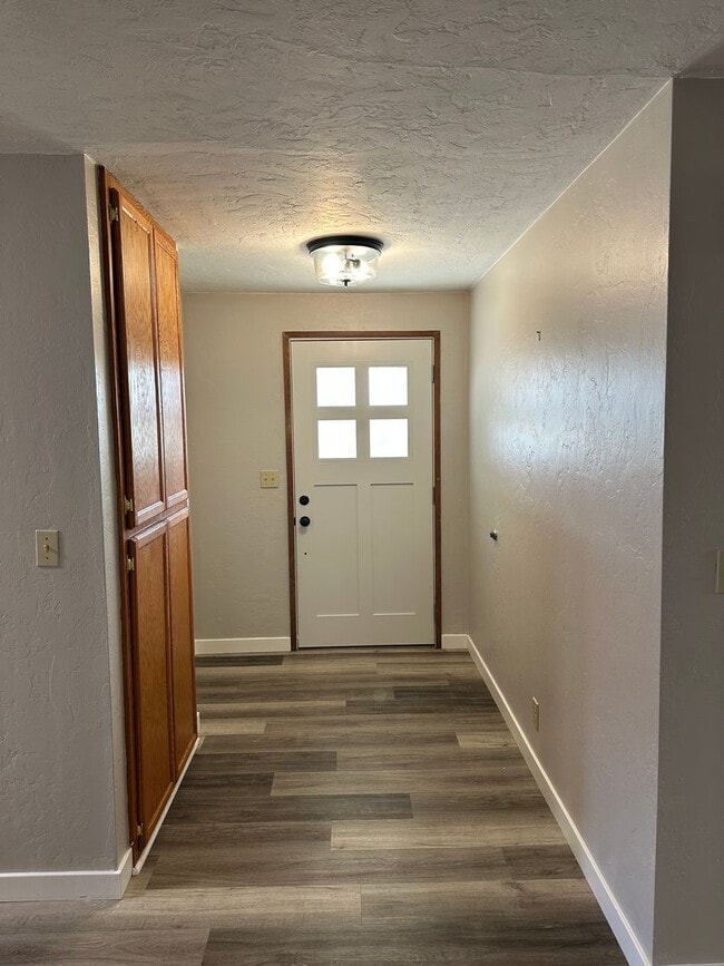 Photo - Updated 3 bedroom 1.5 bath house in Eugene!