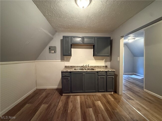 Photo - 7608 Lawnview Ave Unit 3