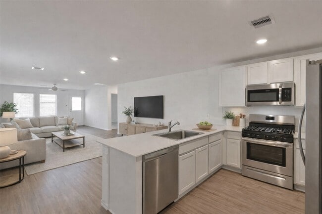 Photo - 747 Hackberry Br Ct