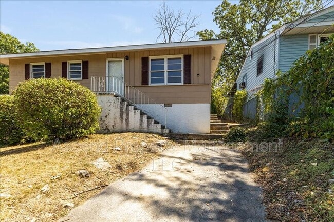 Photo - 906 Wheeler Ave