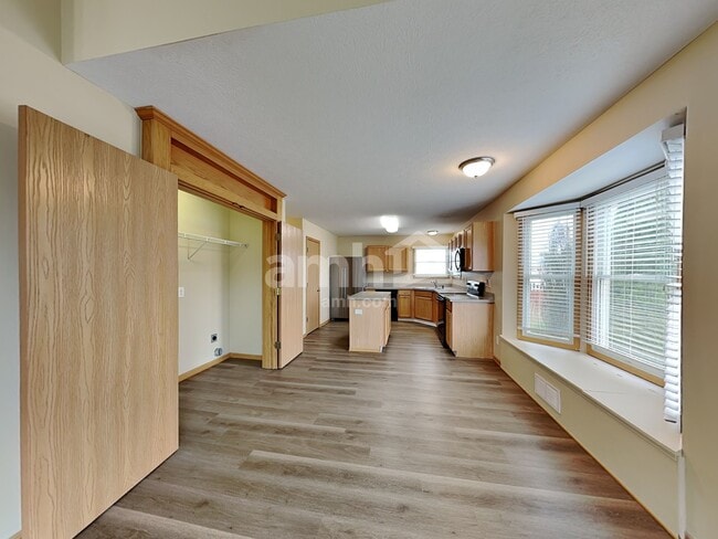 Photo - 100 Winesap St