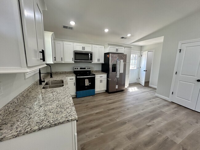 Photo - 79 Bluegrass Rd