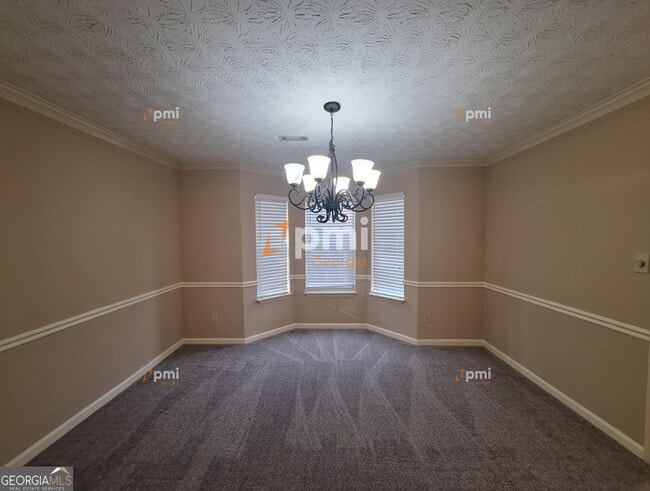 Photo - 160 Braelinn Courts