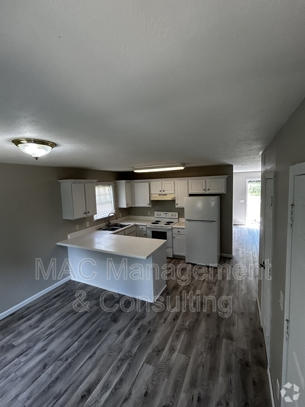 Building Photo - 1572 Shipley Rd Unit Apt. B