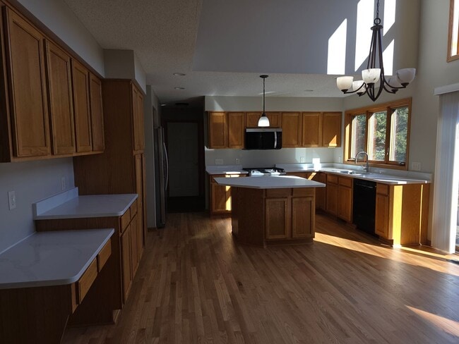 Photo - Great 4 bedroom home in Red Cedar Canyon