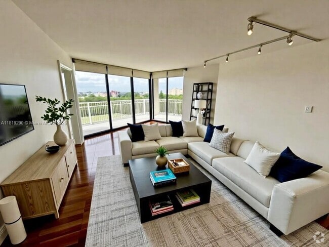 Building Photo - 1000 Quayside Terrace Unit 1009 Rental
