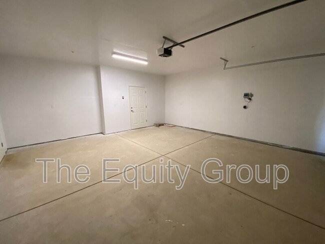 Photo - 1129 E Harter Dr