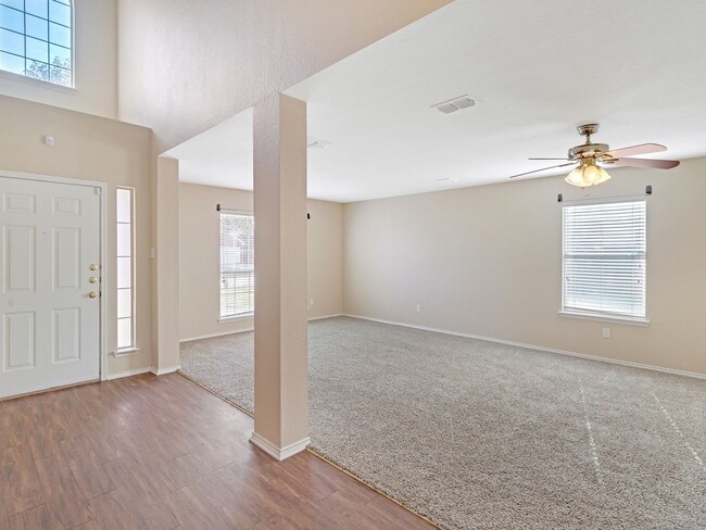Photo - 1029 Magnolia Ln