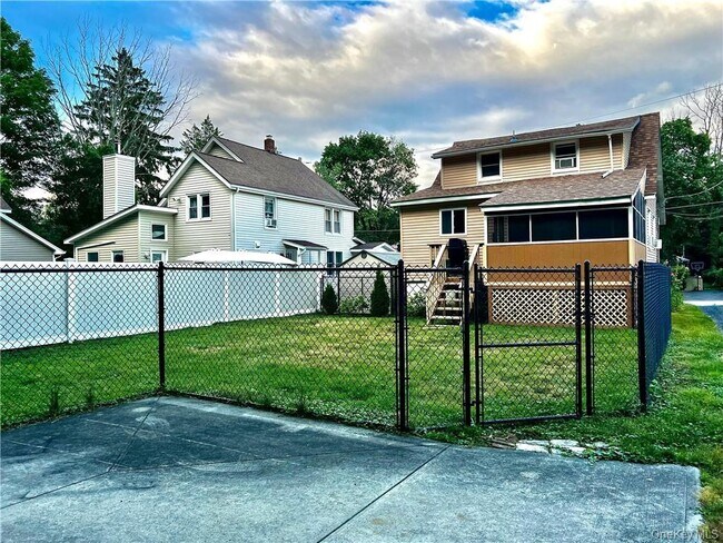 Photo - 23 Richard St Unit A