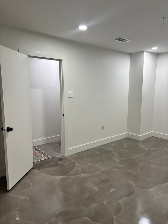 Dormitorio - 726 Bancroft Way