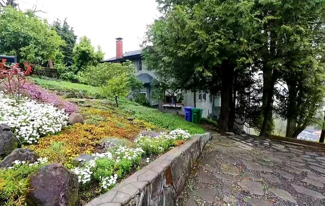 Photo - 2442 SW Sheffield Ave Unidad B