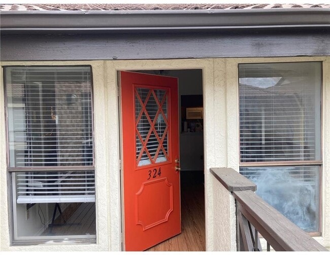 Photo - 806 W 24th St Unit 324