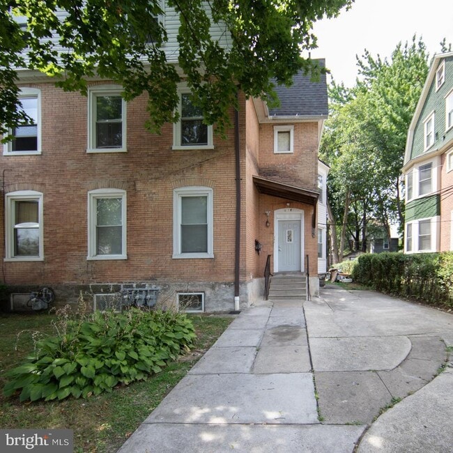 Building Photo - 116 McKinley Ave Rental