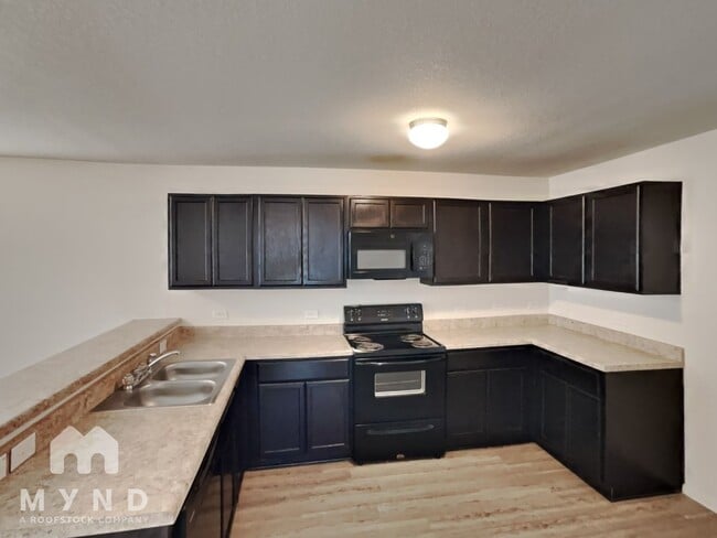 Photo - 9535 Apple Ridge Ln