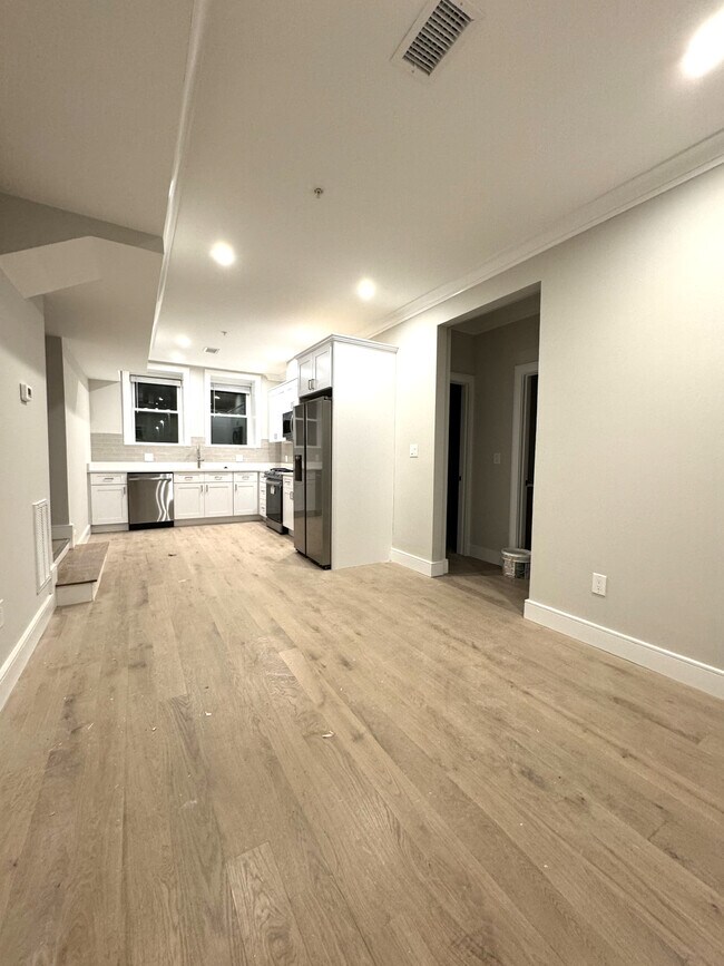 Photo - 162 Allston St Unidad 3