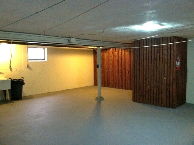 Laundry Facilities - The Reserves at Woodford