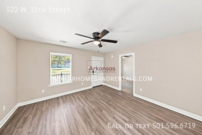 522 W 15th St