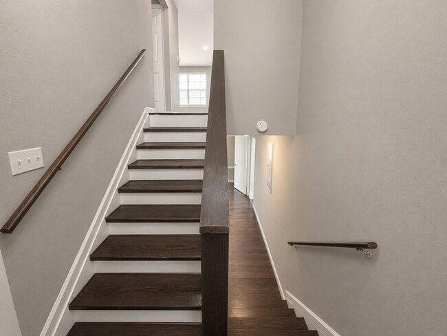 Photo - 746 Haven Ln