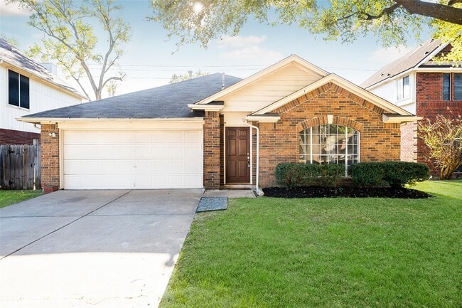 Building Photo - 16007 Lakestone Dr