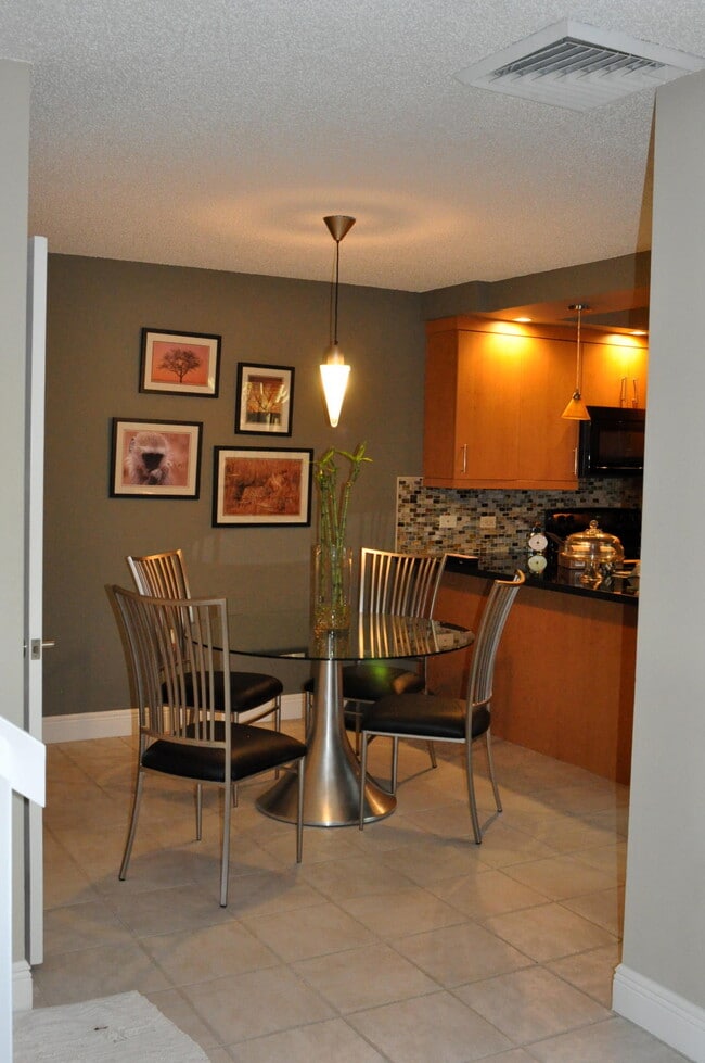 Photo - 223 2nd Ln