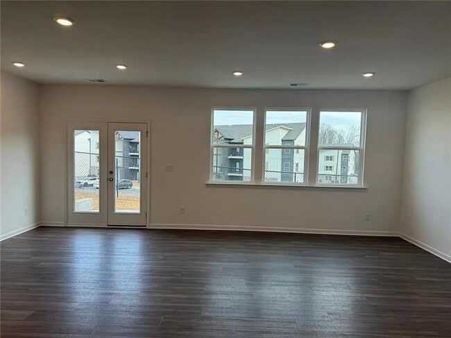 Photo - 100 Mission Blvd