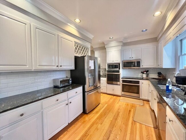 Photo - 9105 Kirkhill Dr