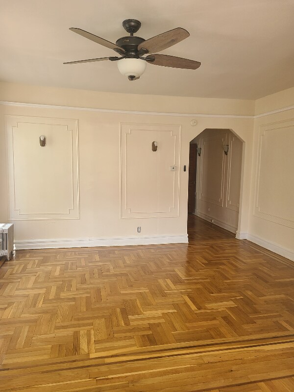 Photo - 1033 E 217th St Unit 1