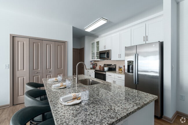2BR, 2BA w/ Den – 1,245SF - Kitchen